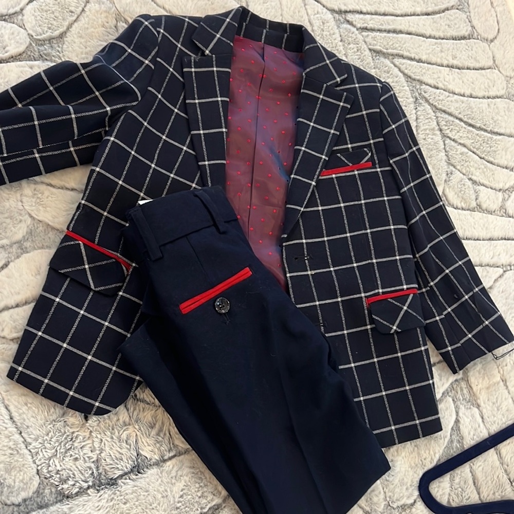 Isaac Mizrahi 2 piece suit
